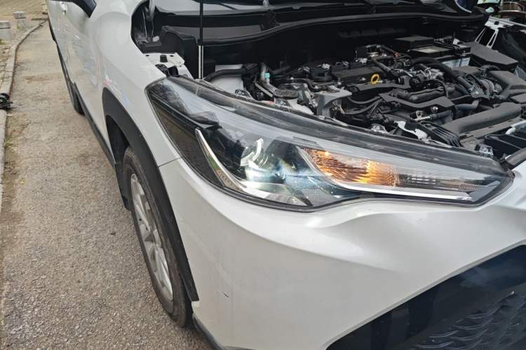 Used Toyota FRONTLANDER 2023 2.0L CVT Elite Edition Right Front Headlight
