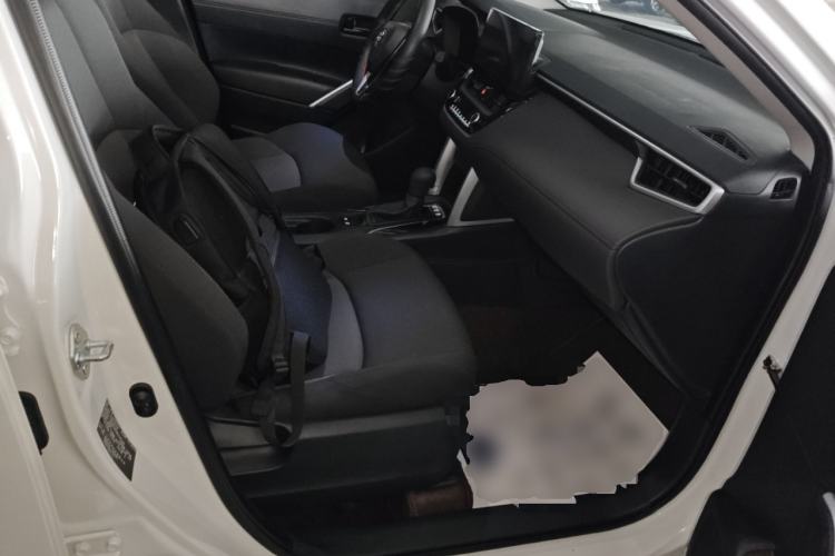 Used Toyota FRONTLANDER 2023 2.0L CVT Leading Edition Right Front Seat