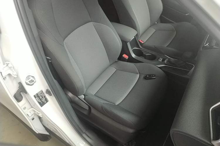 Used Toyota FRONTLANDER 2023 2.0L CVT Leading Edition Right Front Seat