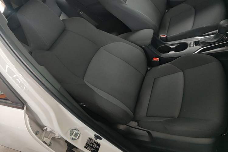 Used Toyota FRONTLANDER 2023 2.0L CVT Elite Edition Right Front Seat
