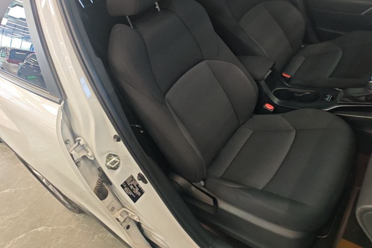 Used Toyota FRONTLANDER 2023 2.0L CVT Elite Edition Right Front Seat