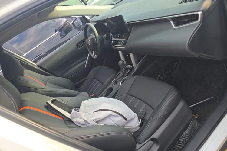 Used Toyota FRONTLANDER 2023 2.0L CVT Leading Edition Right Front Seat