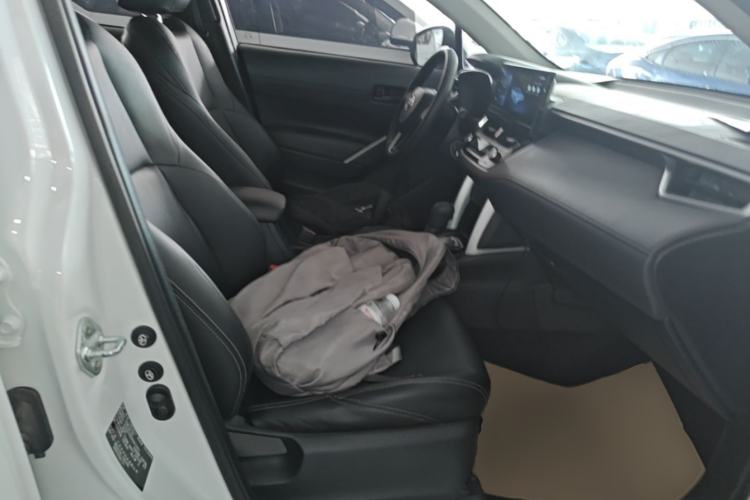Used Toyota FRONTLANDER 2023 2.0L CVT Elite Edition Right Front Seat