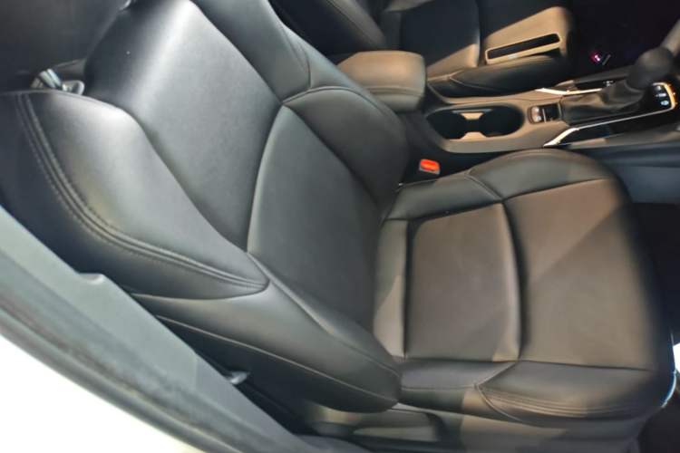 Used Toyota FRONTLANDER 2023 2.0L CVT Elite Edition Right Front Seat