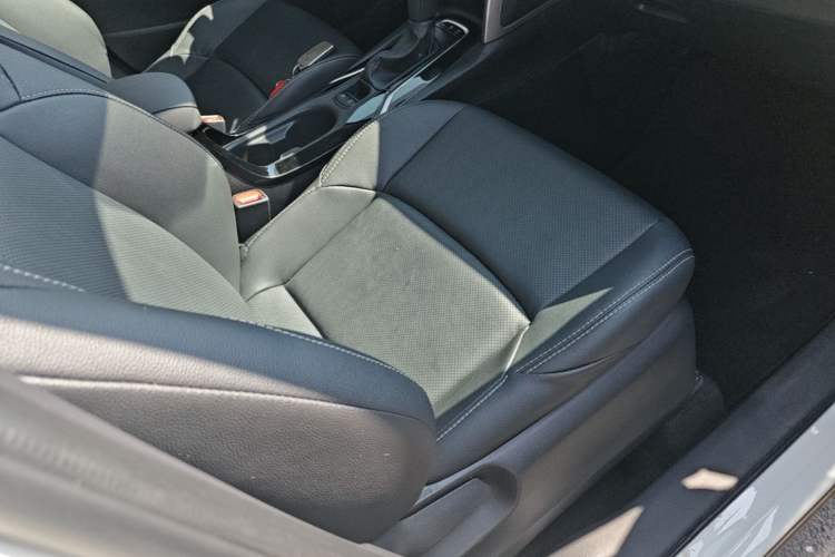 Used Toyota FRONTLANDER 2023 2.0L CVT Luxury Edition Right Front Seat