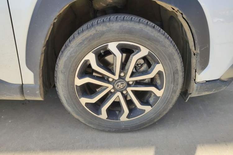 Used Toyota FRONTLANDER 2023 2.0L Smart Electric Hybrid Dual-Engine Luxury Edition Right Front Wheel Hub
