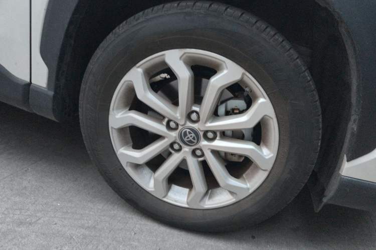 Used Toyota FRONTLANDER 2023 2.0L CVT Leading Edition Right Front Wheel Hub