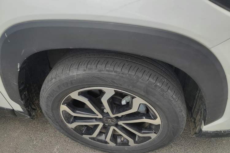 Used Toyota FRONTLANDER 2023 2.0L Smart Electric Hybrid Dual-Engine Luxury Edition Right Front Wheel Hub