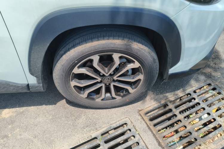 Used Toyota FRONTLANDER 2023 2.0L CVT Luxury Edition Right Front Wheel Hub