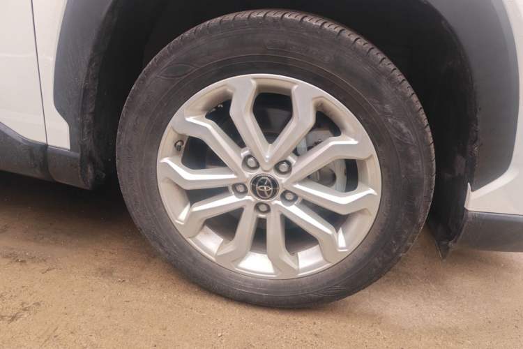 Used Toyota FRONTLANDER 2023 2.0L Smart Electric Hybrid Dual-Engine Leading Edition Right Front Wheel Hub