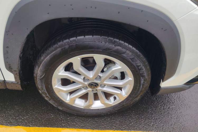 Used Toyota FRONTLANDER 2023 2.0L Smart Electric Hybrid Dual-Engine Leading Edition Right Front Wheel Hub