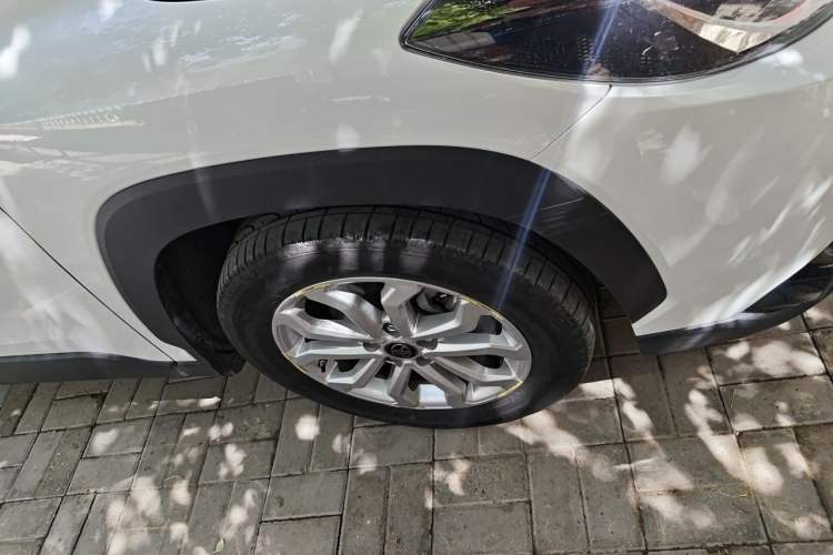 Used Toyota FRONTLANDER 2023 2.0L CVT Leading Edition Right Front Wheel Hub