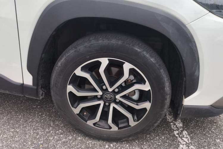 Used Toyota FRONTLANDER 2023 2.0L Smart Electric Hybrid Dual-Engine Luxury Edition Right Front Wheel Hub