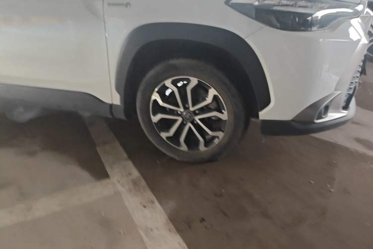 Used Toyota FRONTLANDER 2023 2.0L Smart Electric Hybrid Dual-Engine Luxury Edition Right Front Wheel Hub