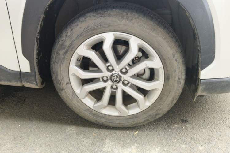 Used Toyota FRONTLANDER 2023 2.0L CVT Elite Edition Right Front Wheel Hub