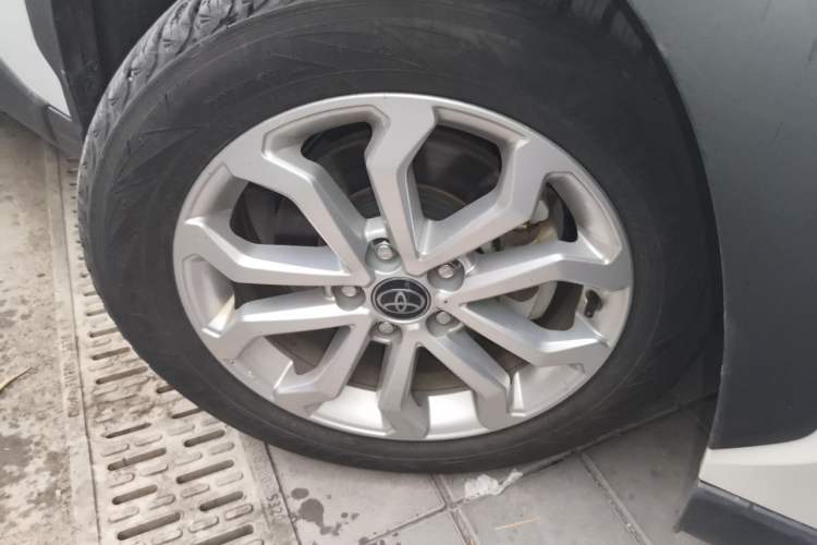 Used Toyota FRONTLANDER 2023 2.0L Smart Electric Hybrid Dual-Engine Leading Edition Right Front Wheel Hub