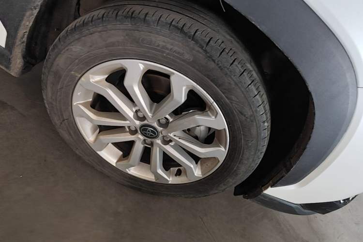 Used Toyota FRONTLANDER 2023 2.0L CVT Elite Edition Right Front Wheel Hub
