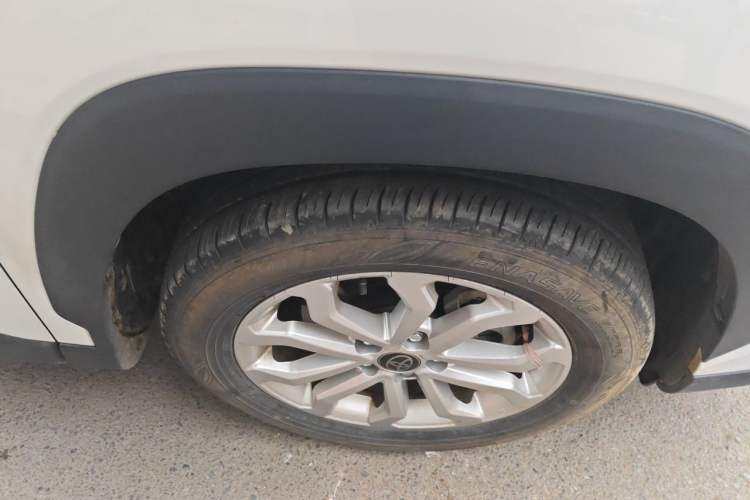 Used Toyota FRONTLANDER 2023 2.0L Smart Electric Hybrid Dual-Engine Leading Edition Right Front Wheel Hub