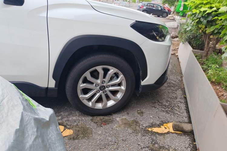 Used Toyota FRONTLANDER 2023 2.0L CVT Elite Edition Right Front Wheel Hub
