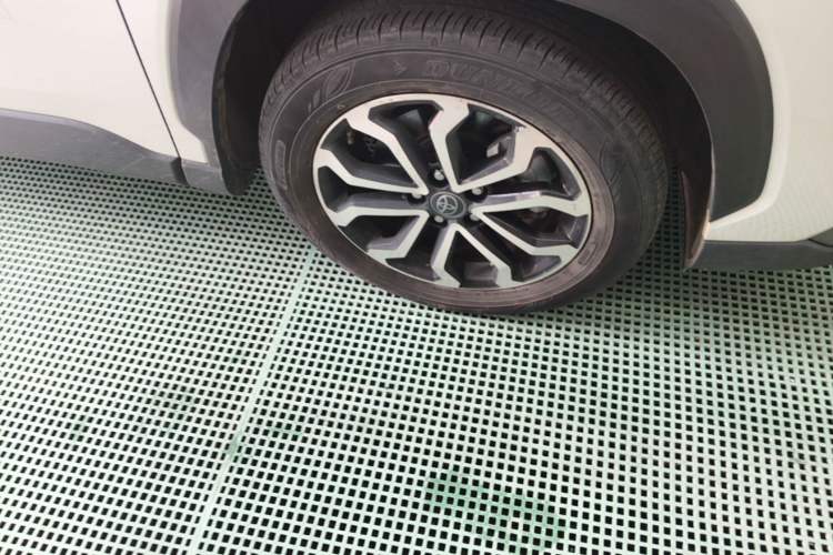 Used Toyota FRONTLANDER 2023 2.0L Smart Electric Hybrid Dual-Engine Deluxe Version Right Front Wheel Hub