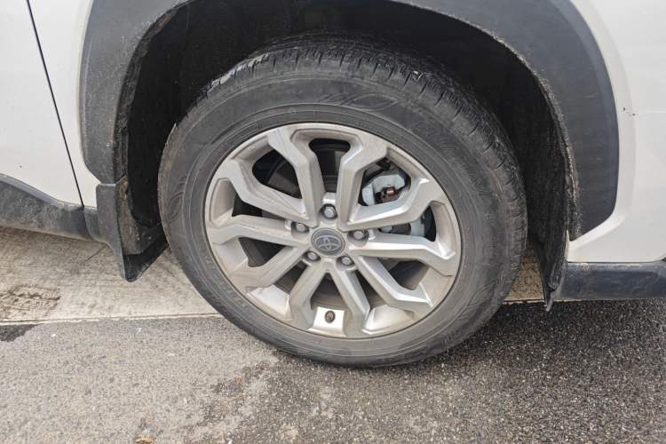 Used Toyota FRONTLANDER 2023 2.0L CVT Elite Edition Right Front Wheel Hub