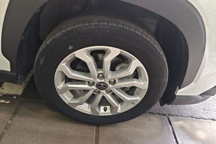 Used Toyota FRONTLANDER 2023 2.0L CVT Elite Edition Right Front Wheel Hub