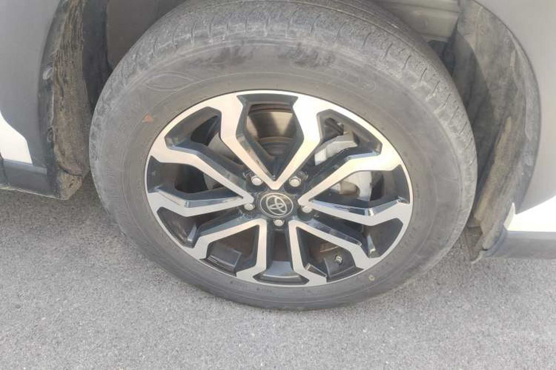 Used Toyota FRONTLANDER 2023 2.0L Smart Electric Hybrid Dual-Engine Deluxe Version Right Front Wheel Hub