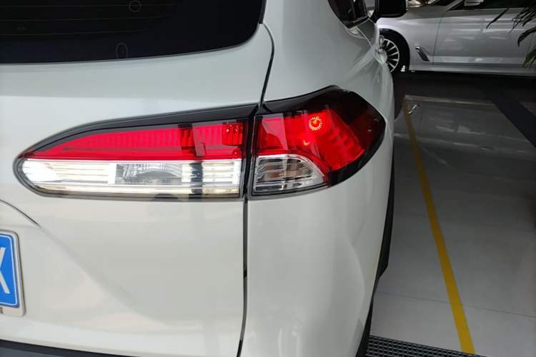 Used Toyota FRONTLANDER 2023 2.0L CVT Elite Edition Right Rear Taillight