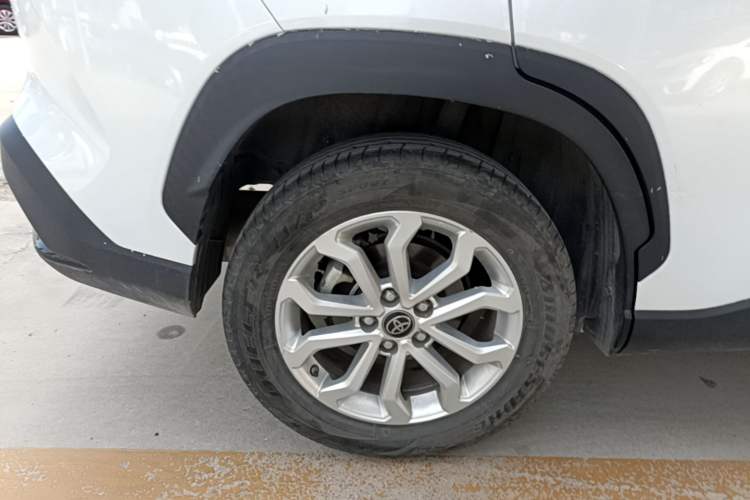 Used Toyota FRONTLANDER 2023 2.0L CVT Leading Edition Right Rear Wheel Hub