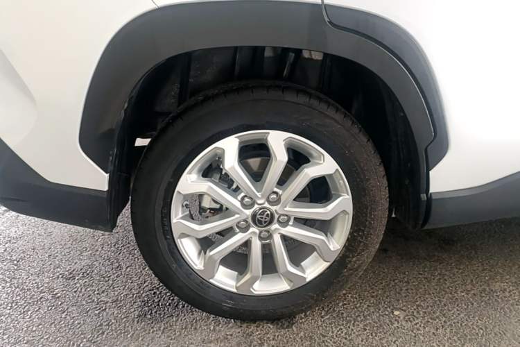 Used Toyota FRONTLANDER 2023 2.0L CVT Elite Edition Right Rear Wheel Hub