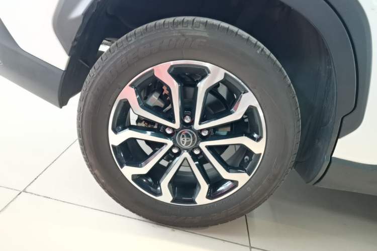 Used Toyota FRONTLANDER 2023 2.0L CVT Luxury Edition Right Rear Wheel Hub