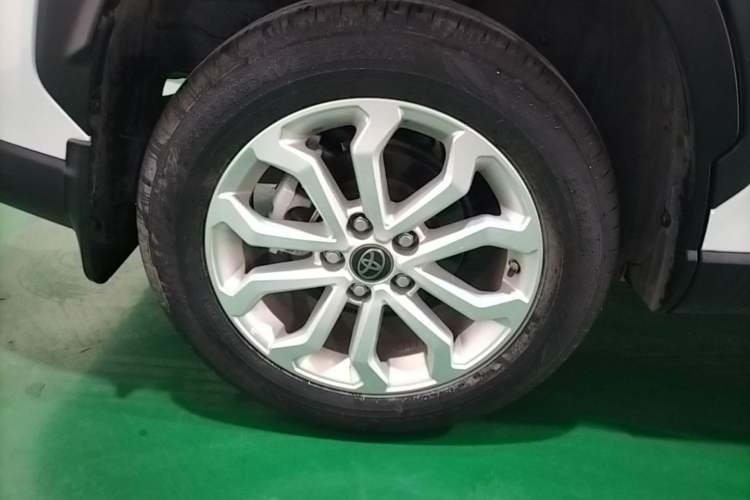 Used Toyota FRONTLANDER 2023 2.0L CVT Leading Edition Right Rear Wheel Hub