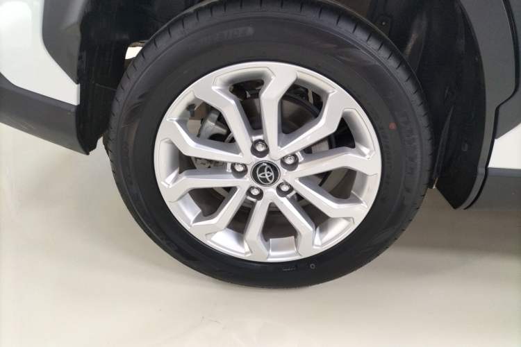 Used Toyota FRONTLANDER 2023 2.0L CVT Elite Edition Right Rear Wheel Hub