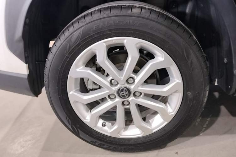 Used Toyota FRONTLANDER 2023 2.0L CVT Elite Edition Right Rear Wheel Hub