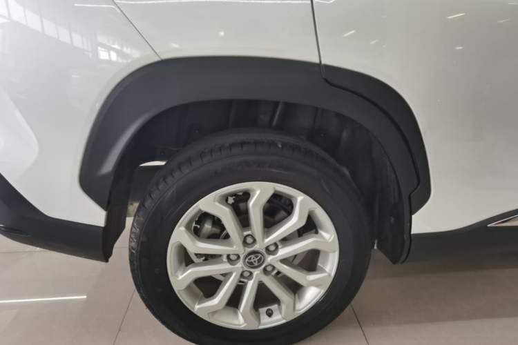 Used Toyota FRONTLANDER 2023 2.0L CVT Elite Edition Right Rear Wheel Hub
