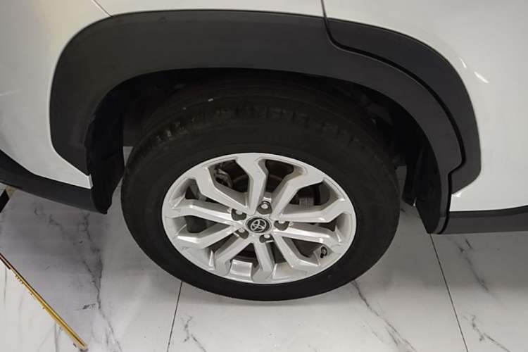 Used Toyota FRONTLANDER 2023 2.0L CVT Elite Edition Right Rear Wheel Hub