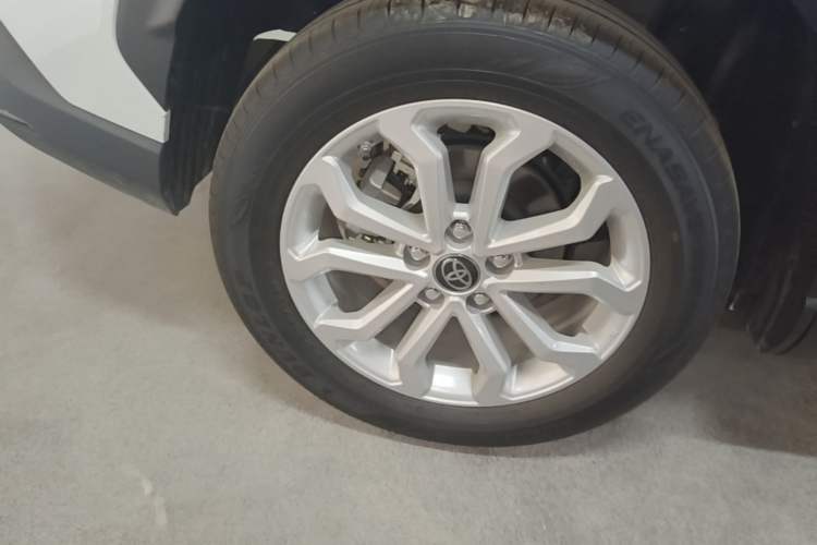 Used Toyota FRONTLANDER 2023 2.0L CVT Leading Edition Right Rear Wheel Hub