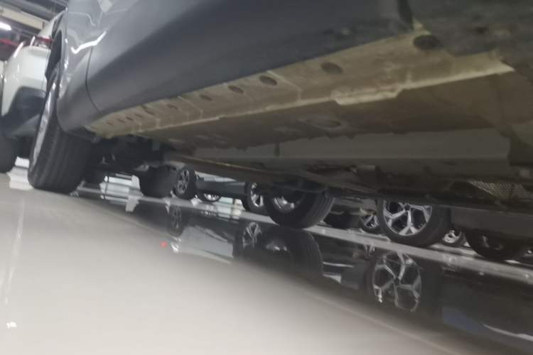 Used Toyota FRONTLANDER 2023 2.0L CVT Elite Edition Right Side Sill