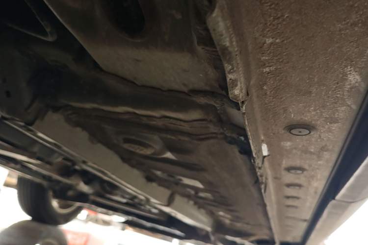 Used Toyota FRONTLANDER 2023 2.0L CVT Elite Edition Right Side Sill