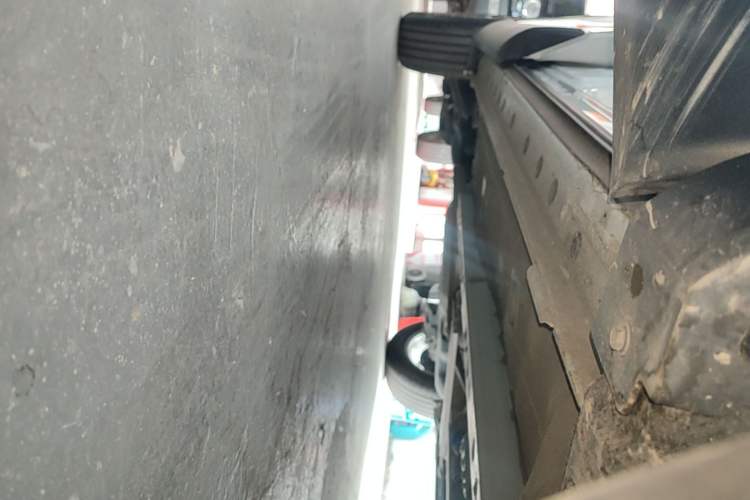 Used Toyota FRONTLANDER 2023 2.0L CVT Elite Edition Right Side Sill