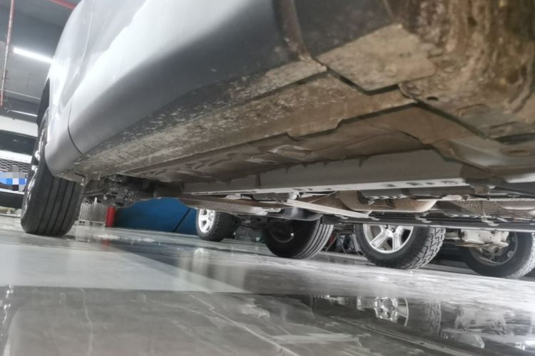 Used Toyota FRONTLANDER 2023 2.0L CVT Luxury Edition Right Side Sill