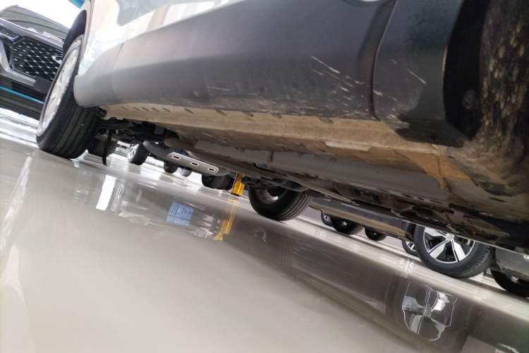 Used Toyota FRONTLANDER 2023 2.0L CVT Elite Edition Right Side Sill