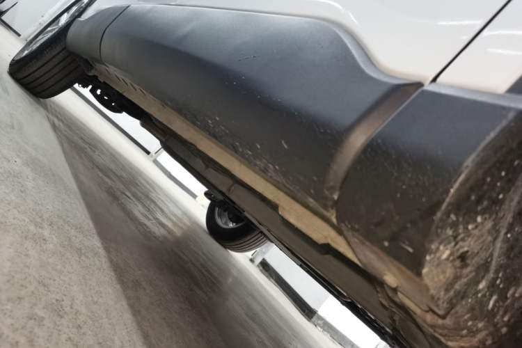 Used Toyota FRONTLANDER 2023 2.0L CVT Leading Edition Right Side Sill
