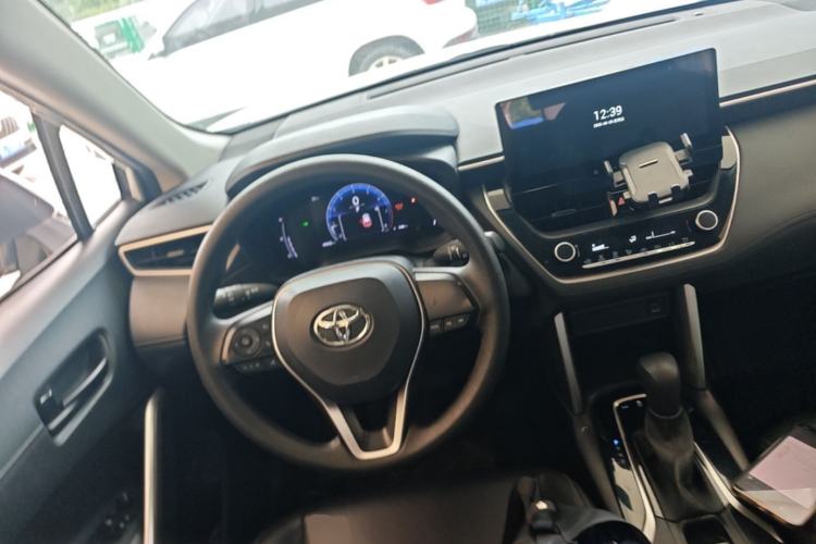 Used Toyota FRONTLANDER 2023 2.0L CVT Elite Edition Steering Wheel