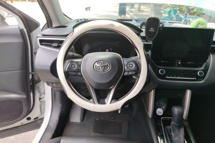 Used Toyota FRONTLANDER 2023 2.0L CVT Leading Edition Steering Wheel