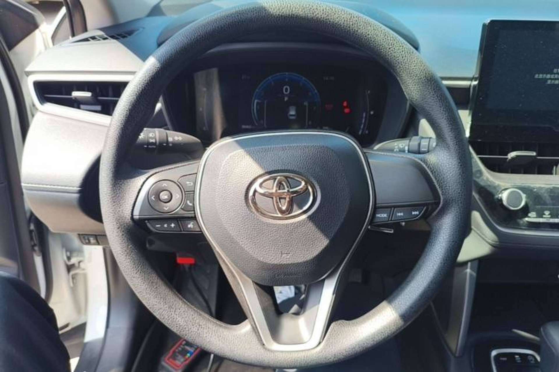 Used Toyota FRONTLANDER 2023 2.0L CVT Elite Edition Steering Wheel