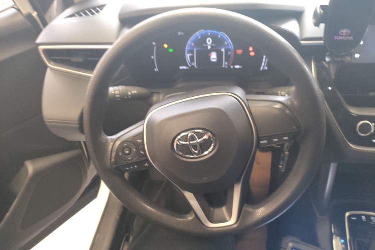Used Toyota FRONTLANDER 2023 2.0L CVT Elite Edition Steering Wheel