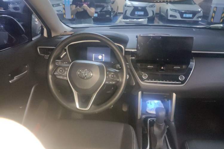 Used Toyota FRONTLANDER 2023 2.0L Smart Electric Hybrid Dual-Engine Luxury Edition Steering Wheel