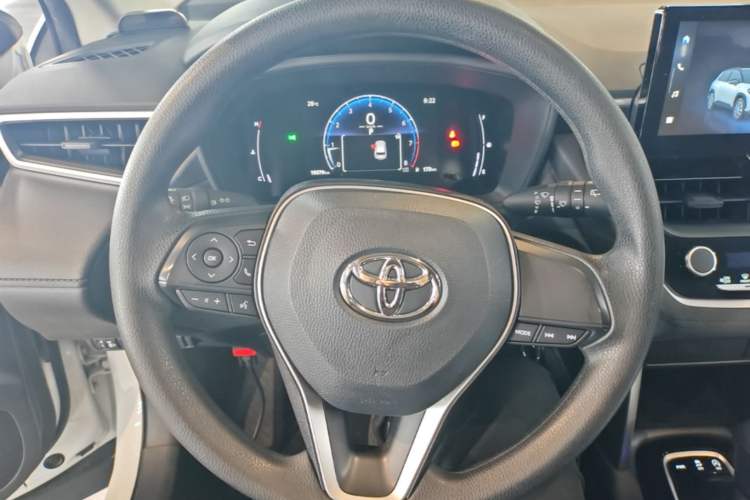 Used Toyota FRONTLANDER 2023 2.0L CVT Elite Edition Steering Wheel
