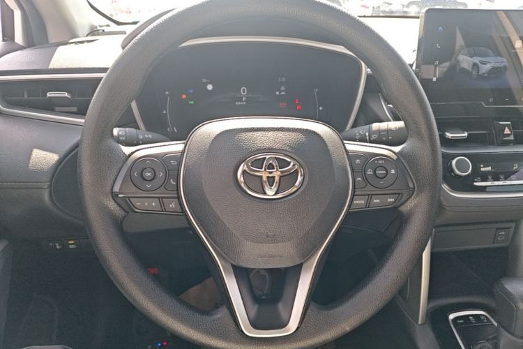 Used Toyota FRONTLANDER 2023 2.0L CVT Luxury Edition Steering Wheel